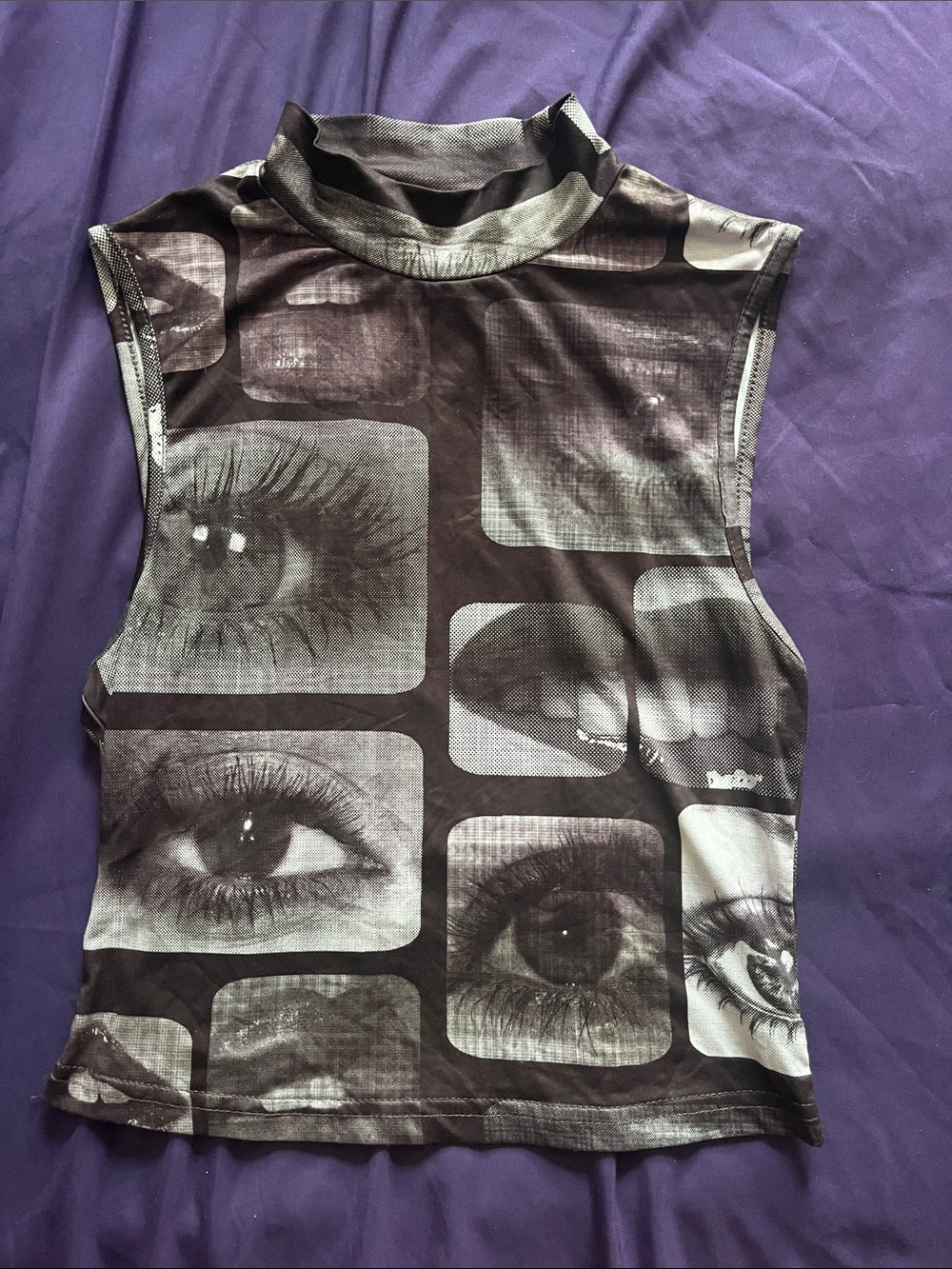 Sleeveless Mock Neck Graphic Tank Top - Black & Gray